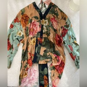 Farm Rio floral top in XS